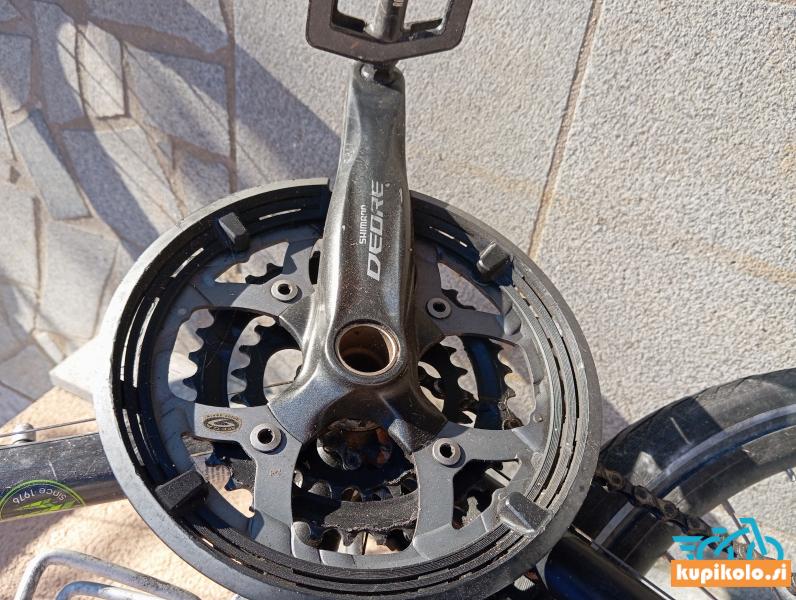 Najbolj prodajano potovalno cestno gravel.kolo trek 520