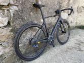 Scott Addict eRide 10 električno cestno kolo