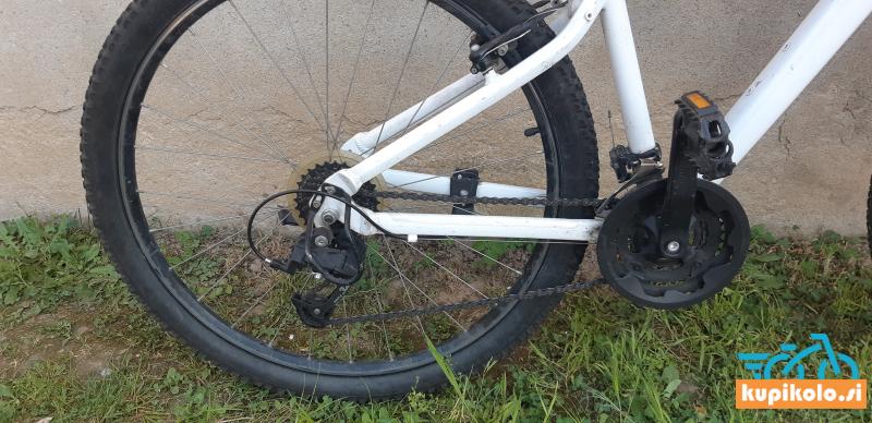 Belo žensko ali mladinsko kolo, kolesa 27.5 col
